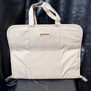 BAGSMART Quilted Beige Travel Organizer